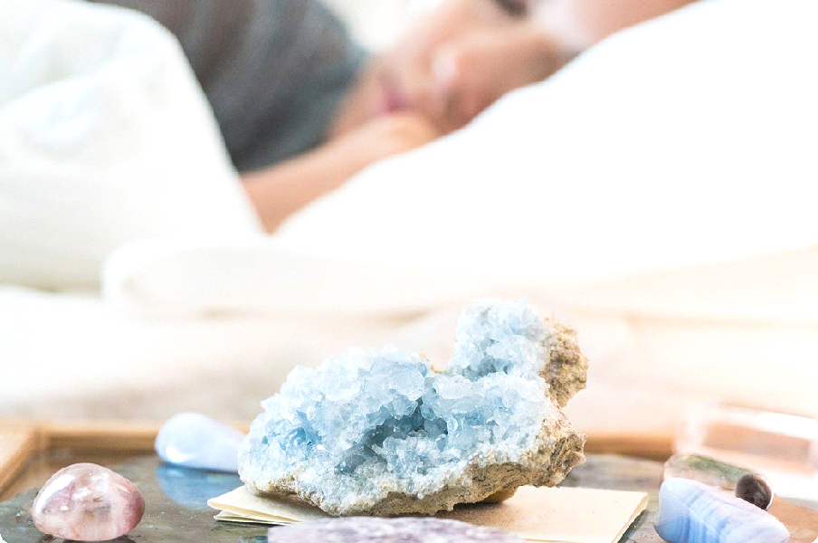 Votre chambre à coucher : Comment utiliser les pierres + faire un inventaire spirituel