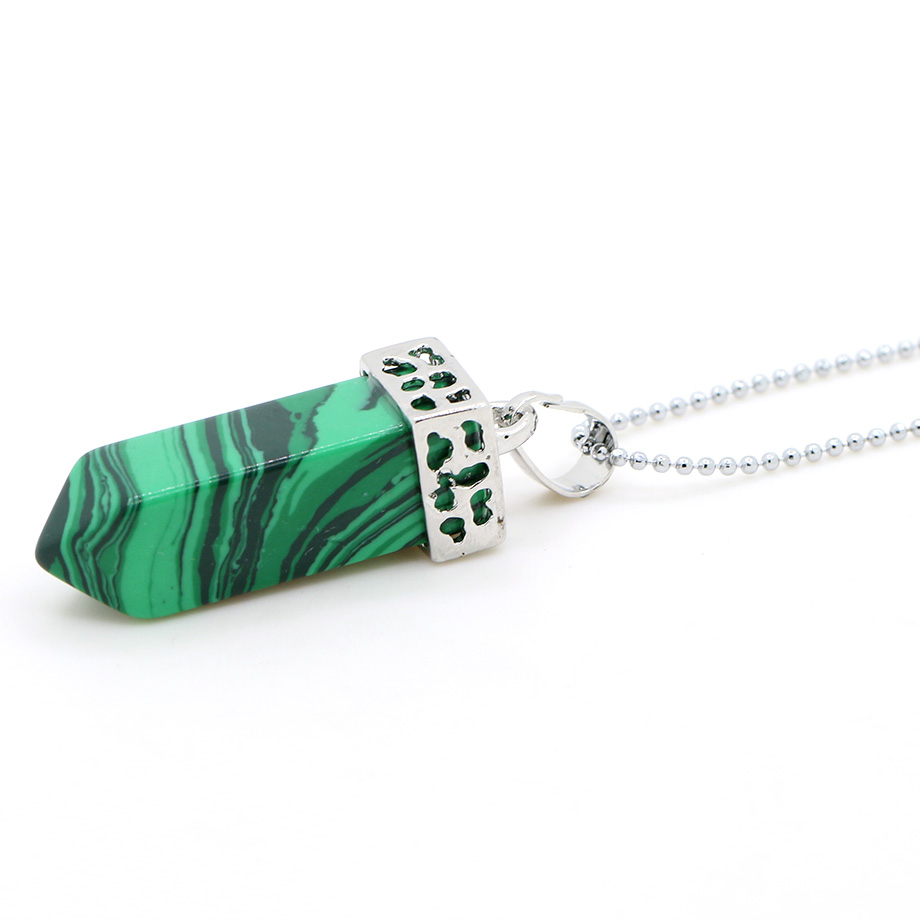 Chaîne et son Pendentif Reiki en Malachite "Protection & Clairvoyance"