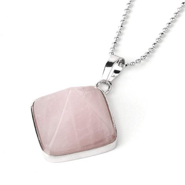 Chaîne et son Pendentif Reiki en Quartz rose "Amour & Confiance en soi" - Pyramide